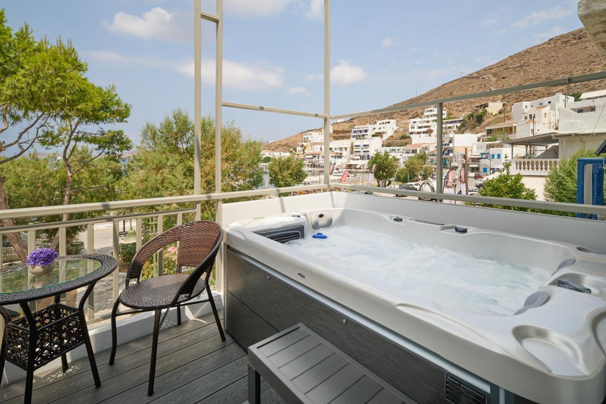Sapphire Kythnos Suites Merichas Екстер'єр фото